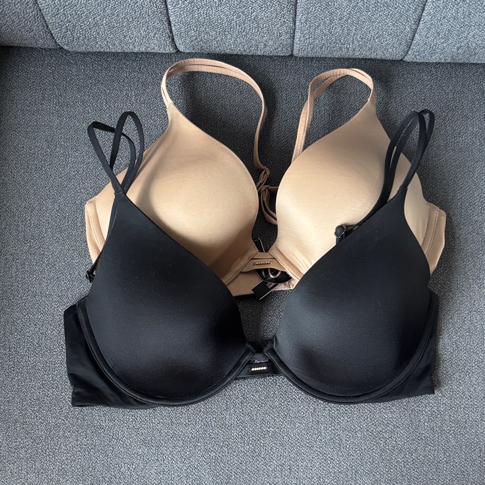 2 Victoria's Secret Very Sexy Black and Tan Bras